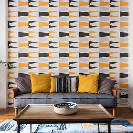 Dimora Toledo Apartment Napoli Bagian luar foto