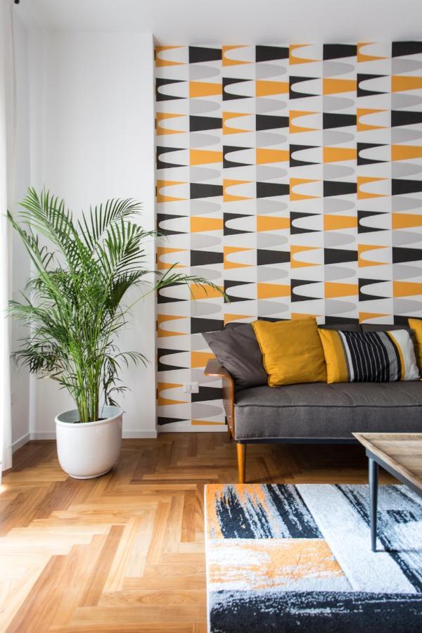 Dimora Toledo Apartment Napoli Bagian luar foto